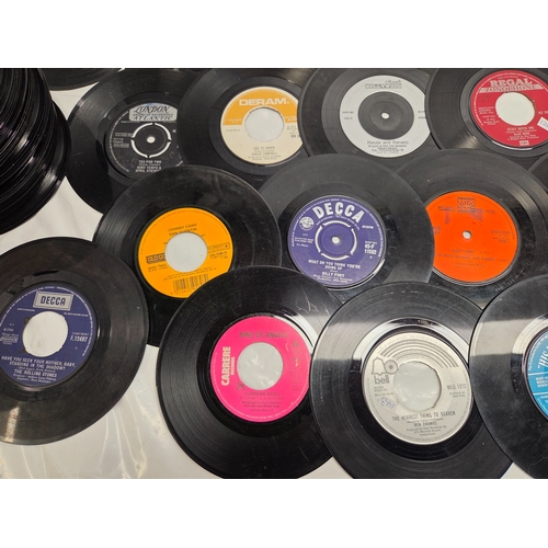 678 - A Collection of 45 RPM Vinyl Singles