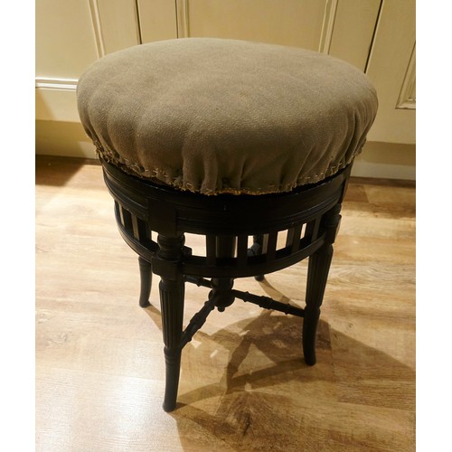 21 - Antique revolving piano stool