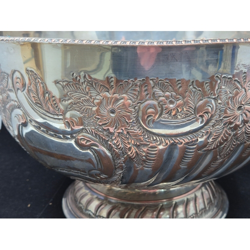 51 - A Silver Plated Punch Bowl (approx 33cm diameter)