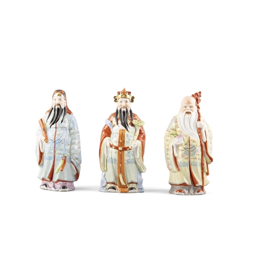 102 - A GROUP OF FAMILLE ROSE STYLE 'FU, LU, SHOU' SANXING FIGURES  20????? ????????  China, late 20th cen... 
