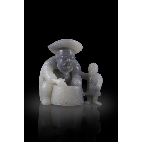 104 - A BLACK AND WHITE FISHERMAN AND SON JADE GROUP   ?? ?????????  China, late Qing dynasty   H. 7.5cm