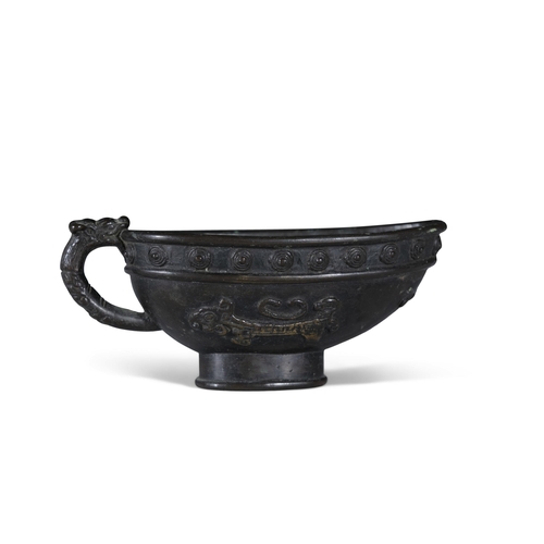 139 - A PAIR OF ARCHAISTIC BRONZE CUPS WITH DRAGON HANDLES  ?? ?????????  China, Qing dynasty  L: 14.5cm; ... 