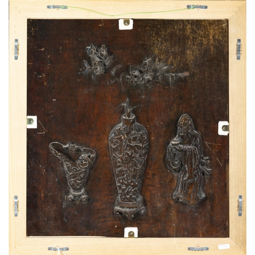 39 - A FRAMED PANEL WITH DOUBLE CARVING OF BATS AND CLOUD, THE OTHER SIDE WITH ANTIQUES  ????? ?????????... 