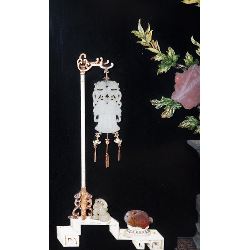 43 - A JADE AND HARDSTONE INLAID PANEL WITH VASES AND FLOWERS DECORATION  ?? ????????  China, Qing dynast... 