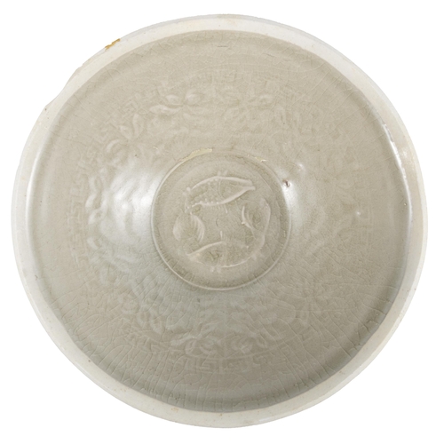 5 - A CELADON BOWL WITH DOUBLE FISH  ?? ????????  China, Song dynasty.  D. 15.2 cm
