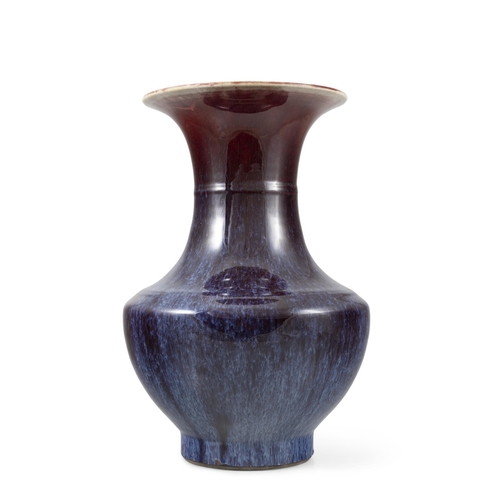 91 - A LARGE FLAMBÉ GLAZED 'ZUN' VASE  20?? ??????  H: 34.5cm