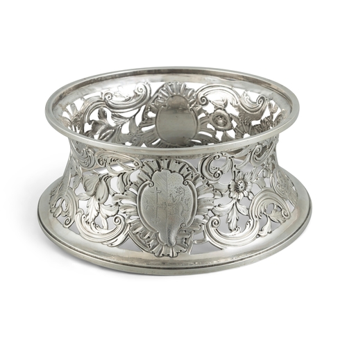 43 - A FINE GEORGE III IRISH SILVER DISH RING    Dublin, c.1750, mark of William Townsend, pierced scroll... 