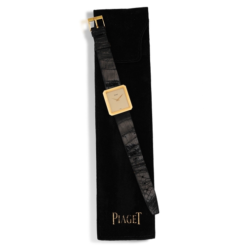 260 - AN 18K GOLD WRISTWATCH, BY PIAGET  Of manual wind Cal. 9P2 movement, the rectangular champagne ribbe... 