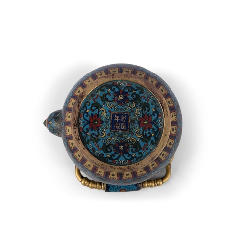 156 - A GILT AND ENAMEL CLOISONNE TEAPOT  晚清 藍地壽字蓮紋茶壺  China, late Qing dynasty  With apocryphal mark of Q... 