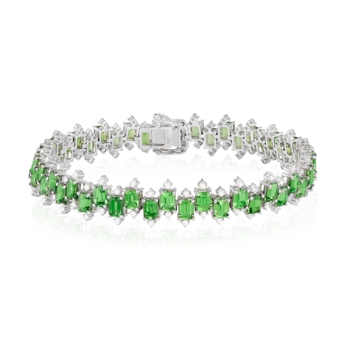 114 - A TSAVORITE GARNET AND DIAMOND BRACELET  Composed of a continuous juxtaposed line of rectangular-cut... 