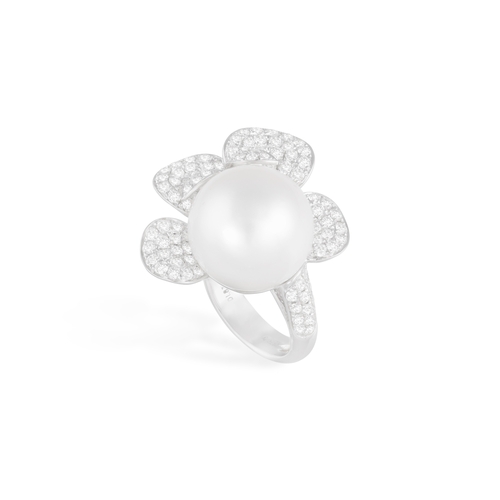 167 - A CULTURED PEARL AND DIAMOND DRESS RING  Of flowerhead design, centring a cultured South Sea pearl m... 