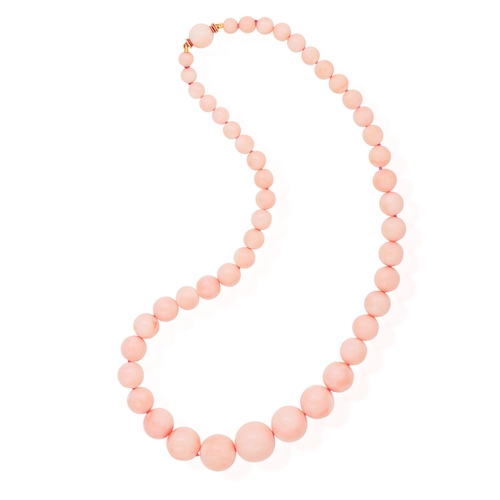 206 - A CORAL BEAD NECKLACE  Composed of a single graduated row of coral corallium secundum beads measurin... 