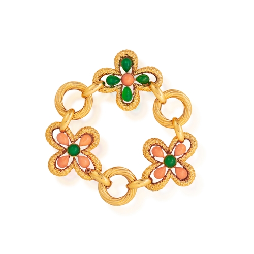 58 - ANDRÉ VASSORT FOR H. MARTIN: AN AGATE AND CORAL BRACELET, CIRCA 1975  Each textured gold quatrefoil ... 