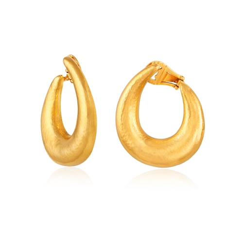 73 - ZOLOTAS: A PAIR OF GOLD 'CLASSICS' EARCLIPS  Each of bombé design with finely hammered surface, in 2... 