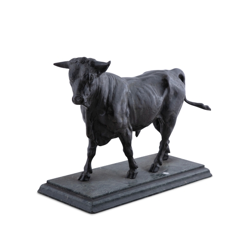 6 - FRENCH SCHOOL, 20TH CENTURY  Walking bull Bronze, 22cm high, 32cm wide