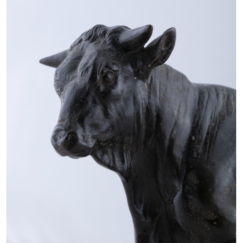 6 - FRENCH SCHOOL, 20TH CENTURY  Walking bull Bronze, 22cm high, 32cm wide