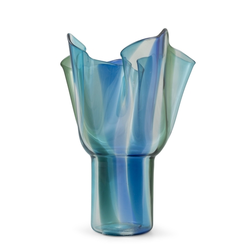 4 - TIMO SARPENEVA (1926 - 2006)  A 'Kukinto' glass vase by Timo Sarpeneva for Venini. Signed and dated ... 