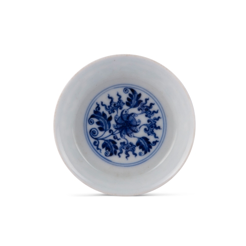 264 - A FINELY PAINTED SMALL BLUE AND WHITE ‘LOTUS’ SAUCER  清乾隆 青花缠枝莲纹小碟  China, Qianlong period (1736-179... 