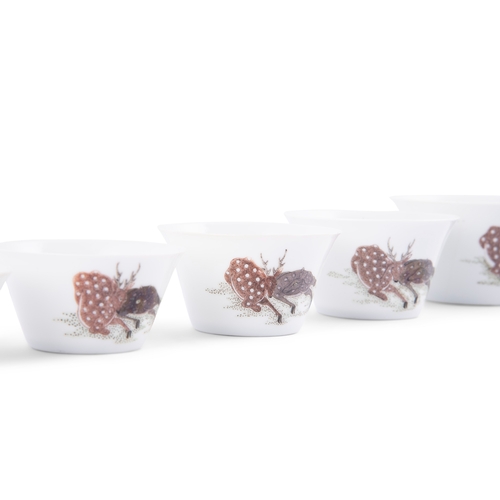 288 - A SET OF NINE FAMILLE ROSE 'DEERS' NESTING CUPS  清中 粉彩双鹿纹套杯九件  China, mid Qing dynasty  D.5-9.6cm