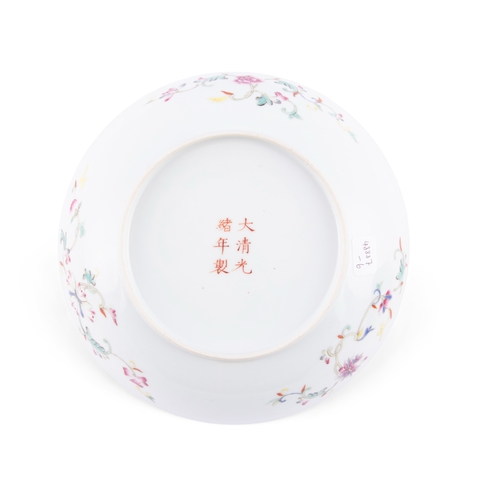 296 - A FAMILLE ROSE ‘FLOWERS' PLATE, GUANGXU MARK  20世纪 光绪款 粉彩花卉纹盘   China, 20th century   D.21.5cm