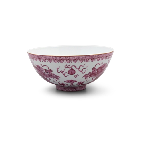 369 - A WHITE GROUND AND PINK DECORATED FALANGCAI 'DRAGON' BOWL, MARK YONGZHENG  20世纪 雍正款 洋彩胭脂红龙碗  China, ... 