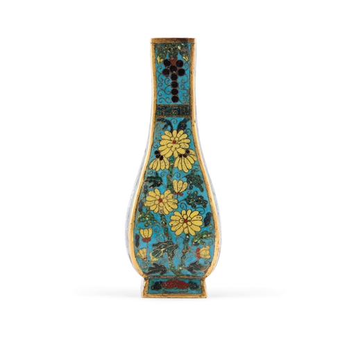 376 - A SMALL GILDING CLOISONNÉ ENAMEL SQUARE ‘FANG HU’ VASE  明代风格 铜鎏金掐丝珐琅花卉纹四方瓶  China, Ming style  Of sq... 