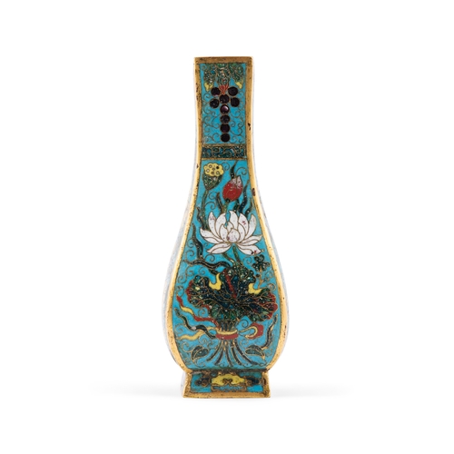 376 - A SMALL GILDING CLOISONNÉ ENAMEL SQUARE ‘FANG HU’ VASE  明代风格 铜鎏金掐丝珐琅花卉纹四方瓶  China, Ming style  Of sq... 