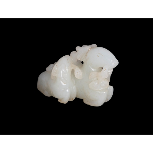 440 - A CELADON 'DEERS' GROUP   清早 青玉鹿衔灵芝摆件   China, early Qing dynasty   H.3.2cm - L.5cm