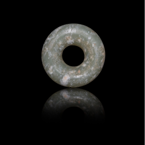 463 - A HONG SHAN STYLE CELADON JADE HUAN  清仿红山 青玉玉环  China, Qing dynasty  D.5.5cm