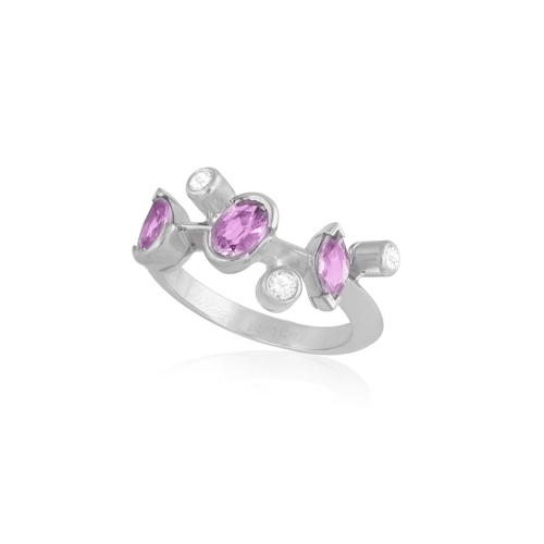 7 - CARTIER: A PINK SAPPHIRE AND DIAMOND 'MÉLI MÉLO' RING, CIRCA 2002

The knife-wire band set with marq... 