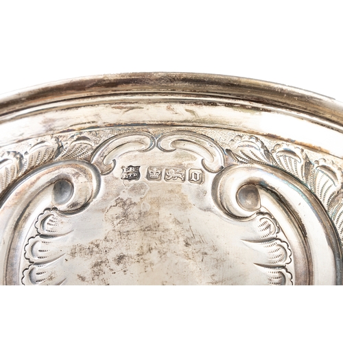 178 - A SILVER PRESENTATION BOWL,  Sheffield 1906, mark of Fenton Brothers Ltd 'Presented to Eng. Lieut. B... 