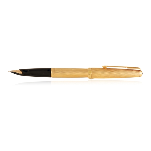 248 - PARKER: AN 18K GOLD ‘SONNET’ FOUNTAIN PEN  Engine-turned ciselé pattern, engraved Parker, in 18K gol... 