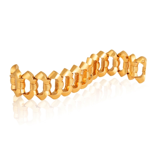 69 - A RETRO GOLD BRACELET, ITALIAN, CIRCA 1940   Composed of a continuous row of fancy-shaped openwork m... 