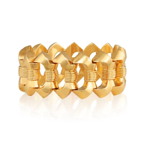 69 - A RETRO GOLD BRACELET, ITALIAN, CIRCA 1940   Composed of a continuous row of fancy-shaped openwork m... 