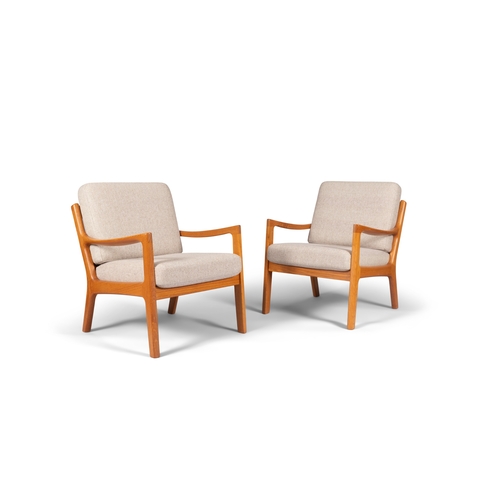 2 - OLE WANSCHER (1903-1985)  A pair of teak 'Senator' armchairs by Ole Wanscher. Denmark, c.1960. 69 x ... 