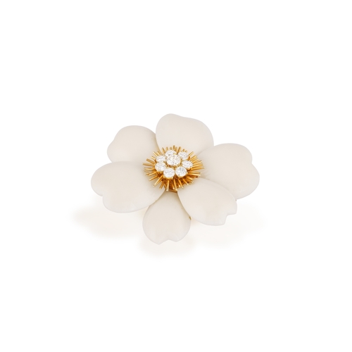 114 - VAN CLEEF & ARPELS: A RARE AND COLLECTIBLE CORAL AND DIAMOND DEMI-PARURE 'ROSE DE NOËL', CIRCA 1975 ... 