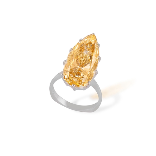 70 - AN IMPORTANT DIAMOND SINGLE-STONE RING  The private collection of a Continental Lady (lot 67 to 71) ... 