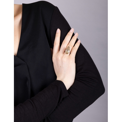 70 - AN IMPORTANT DIAMOND SINGLE-STONE RING  The private collection of a Continental Lady (lot 67 to 71) ... 