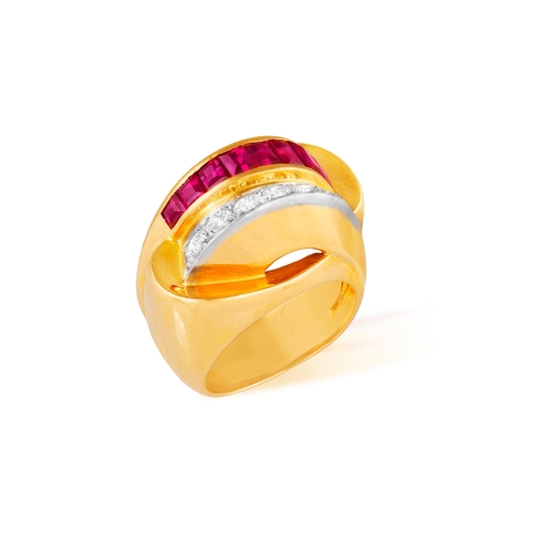 73 - A RETRO RUBY AND DIAMOND TANK RING, FRENCH, CIRCA 1945  The bombé mount designed as two overlapping ... 