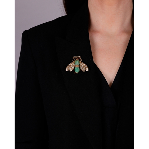 92 - MISSIAGLIA: A FINE EMERALD, DIAMOND AND RUBY BROOCH, CIRCA 1960  Designed as a stylised hornet in re... 