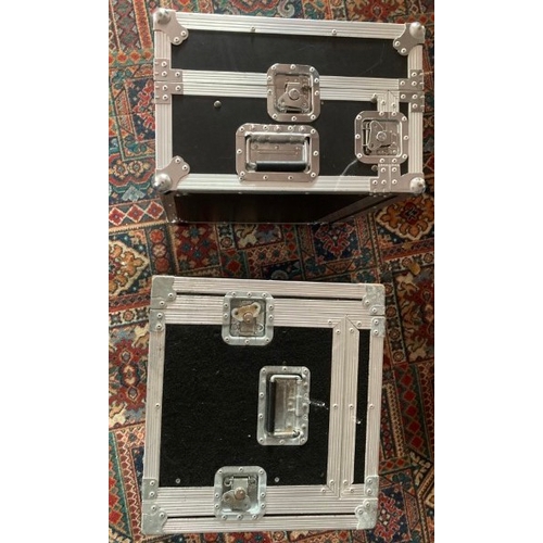 2 - Two flight cases, one with a hole in the back for cables. 54cm x 53 x 33 and 49cm x 46 x 52 - collec... 