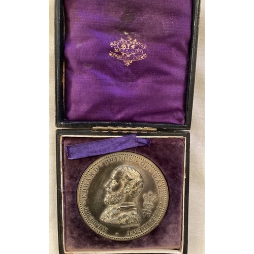 113 - international Exhibition, London 1873, gilt white metal medal by GT Morgan in original presentation ... 