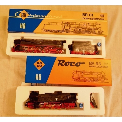 156 - Roco HO Scale: BR01 and BR93 Steam Locomotives - Pair