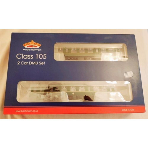 171 - Bachmann OO Gauge: Class 105 2-Car DMU