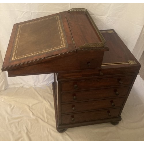 28 - Early-mid 20th century mahogany Davenport desk with tooled inset green leatherette top, sliding top ... 