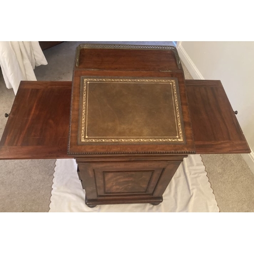 28 - Early-mid 20th century mahogany Davenport desk with tooled inset green leatherette top, sliding top ... 