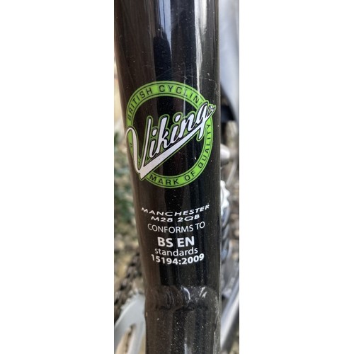 41 - Viking Eco-Stepper e-bike. Finished black with green logos having had little use. Comes with charger... 