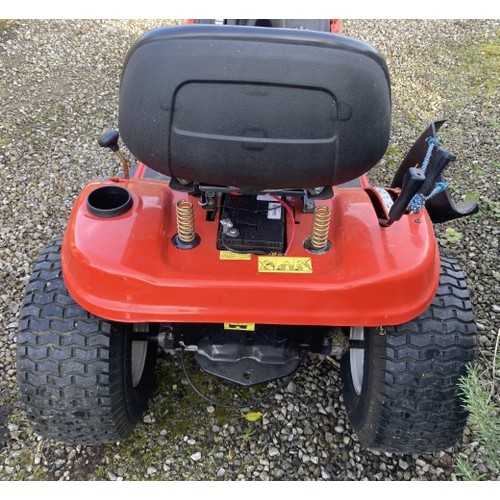 42 - An Oleo-Mac sit on lawn mower tractor. Appears to have had little use.