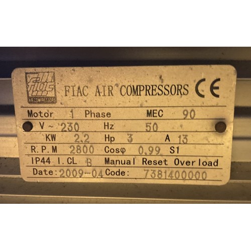 48 - A Blue Point WSBP30/200/1 compressor. Appears to have had little use.