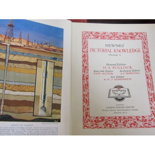 1005 - BOX CONTAINING 31 BOOKS TO INCLUDE THE EVERYMAN ENCYCLOPEDIA AND MISC. OTHER NOVELS